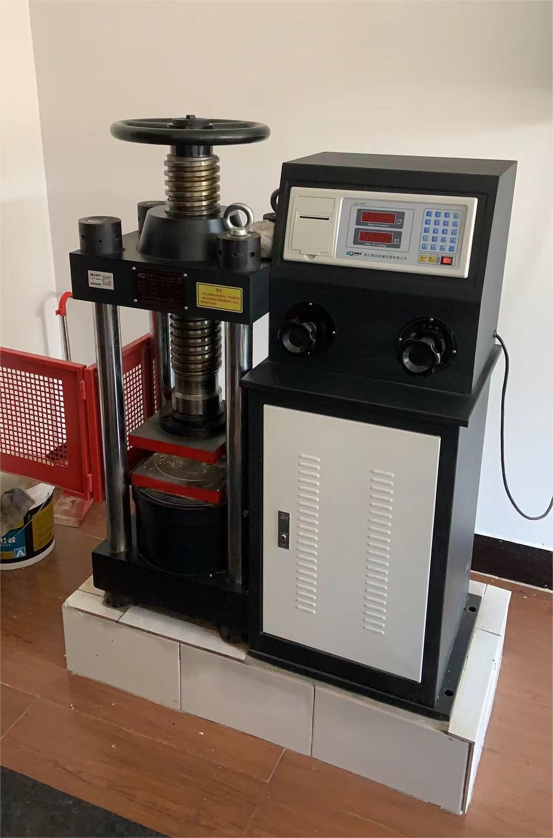 Pressure resistance tester