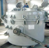 Vacuum lifting casting material